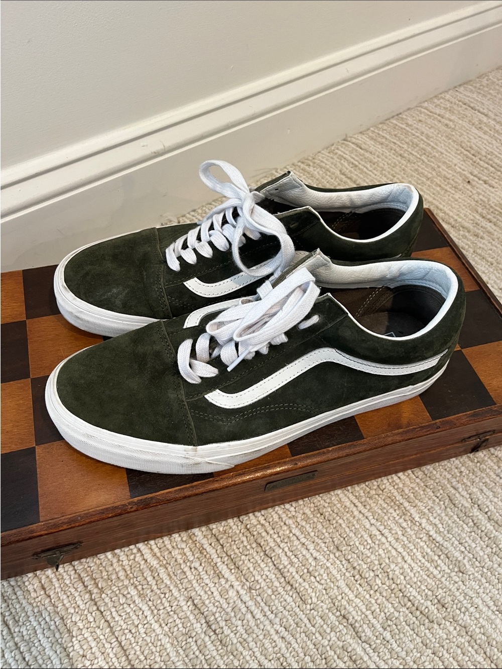 Vans Men’s Old Skool Suede Sneakers - Olive Green/White